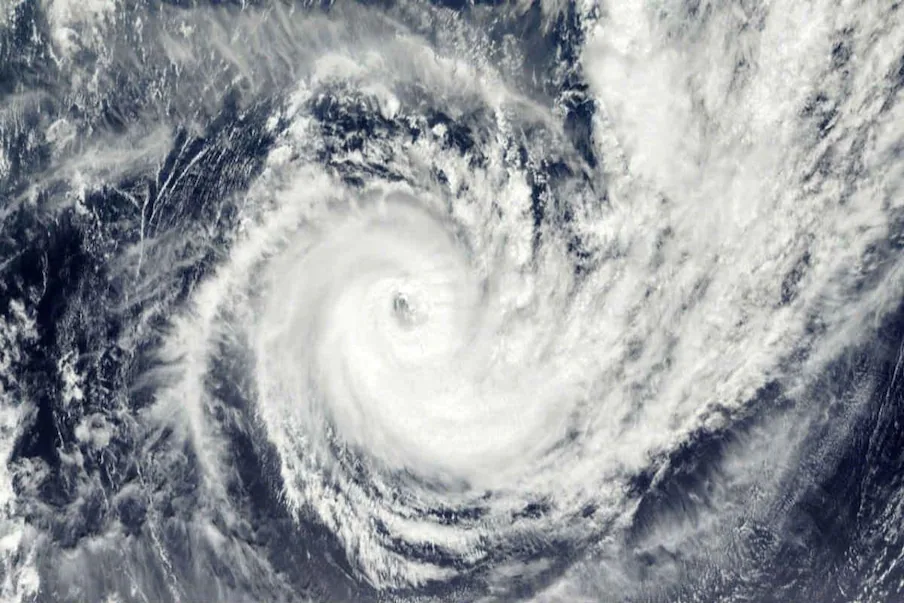 ঘূর্ণিঝড় সিত্রাং আঘাত হানতে পারে মঙ্গলবার