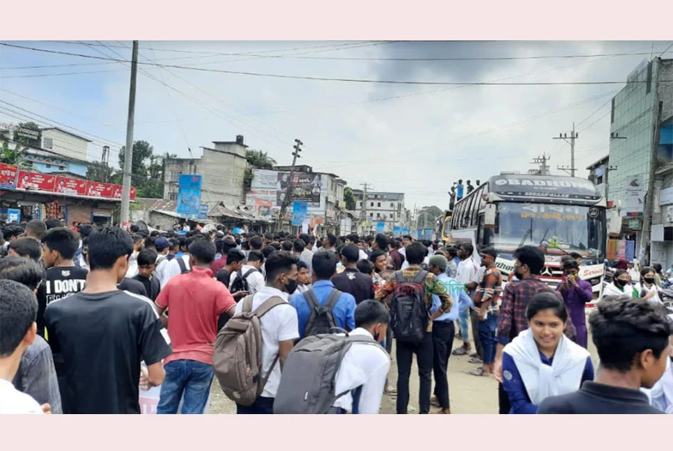 অদিতা হত্যাকাণ্ড : আজও উত্তাল নোয়াখালী শহর